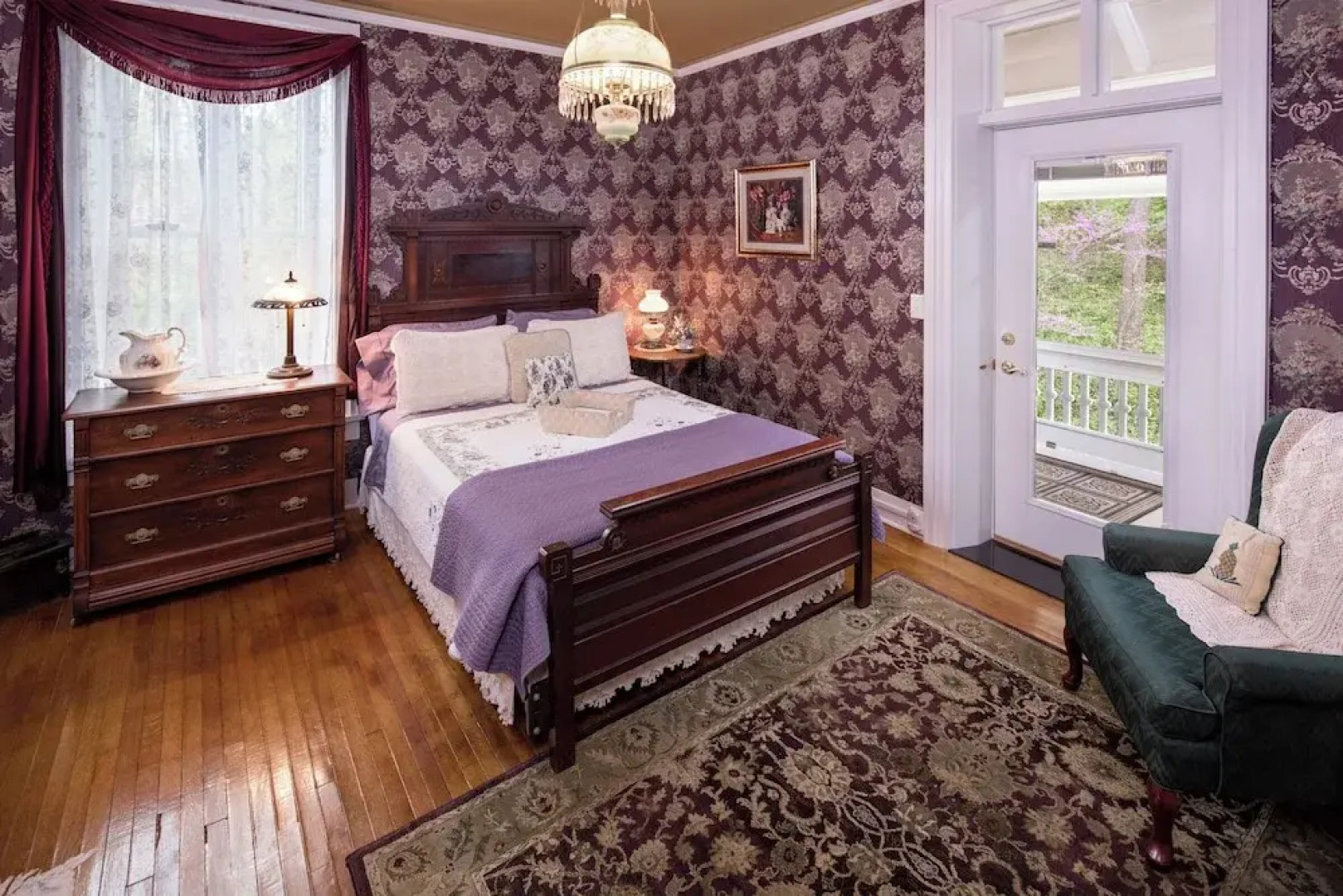 The Steamboat House Bed & Breakfast