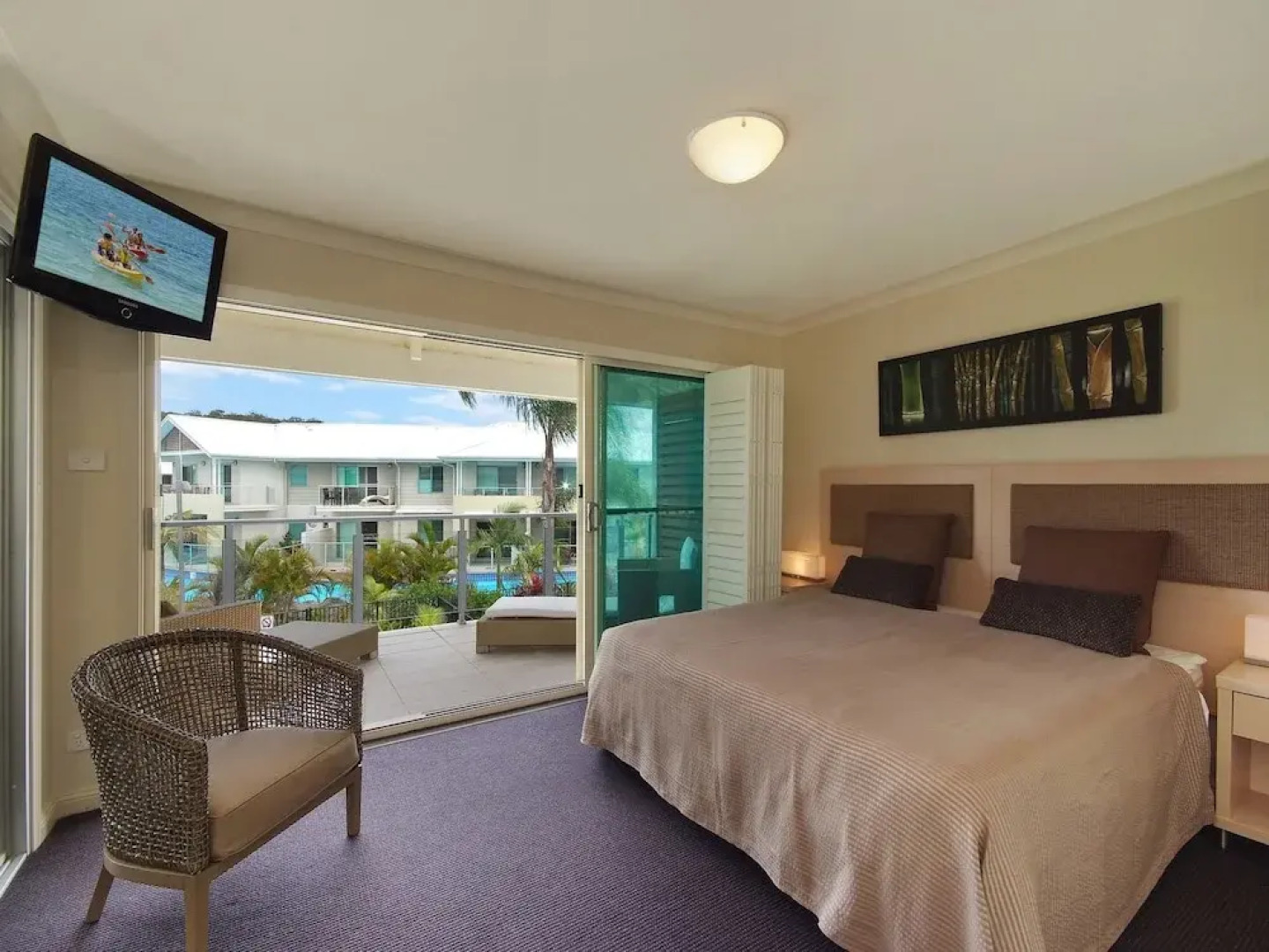 Pacific Blue Townhouse,  358/265 Sandy Point Road