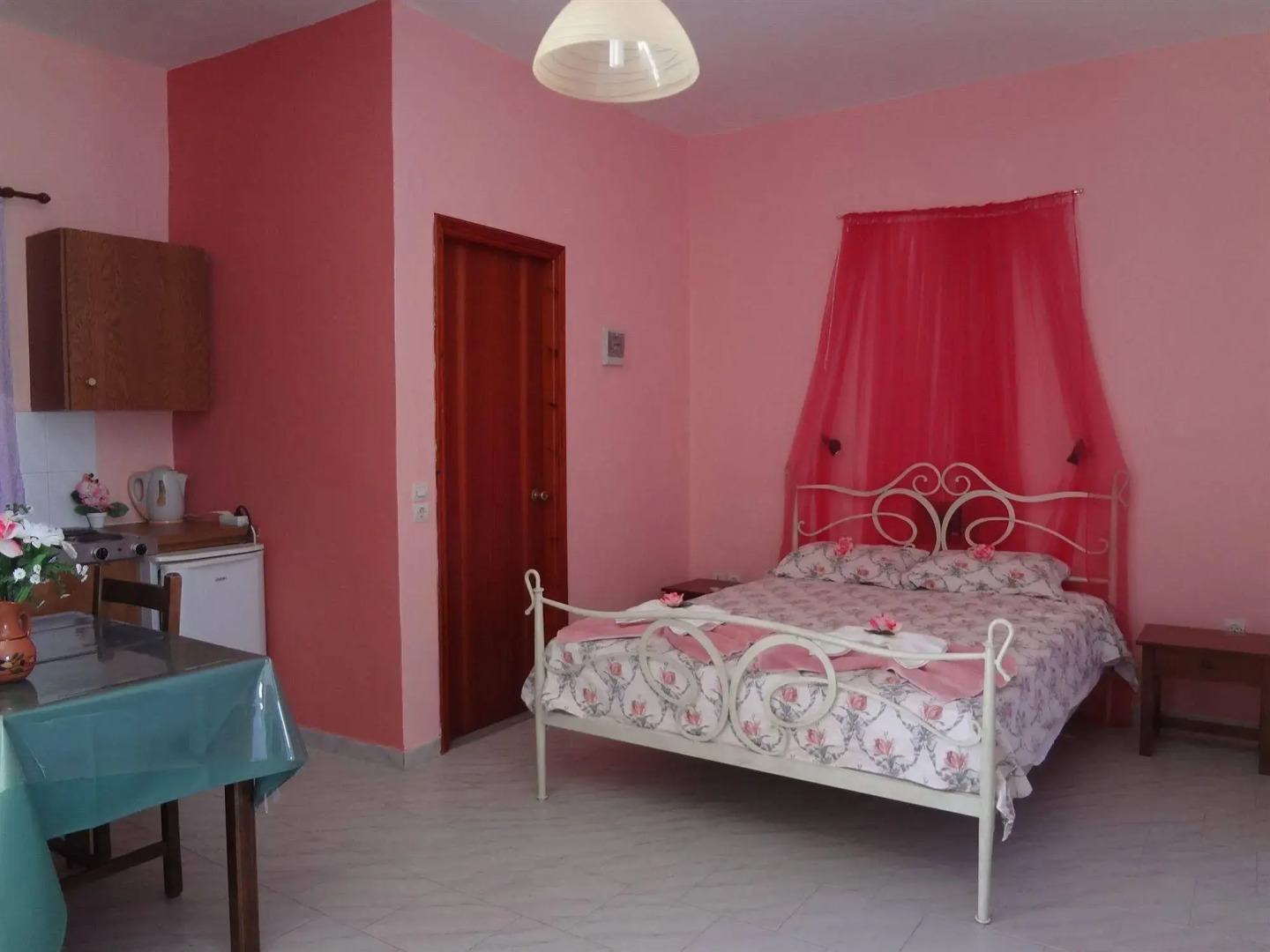 Four Seasons Studios