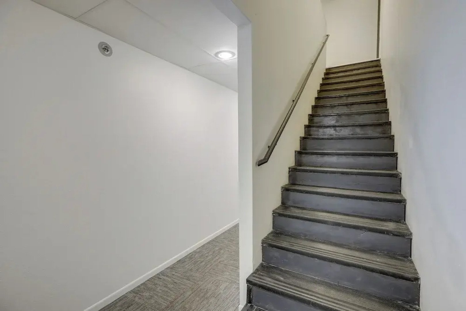 Modern Yankton Apartment Near Riverside Park!