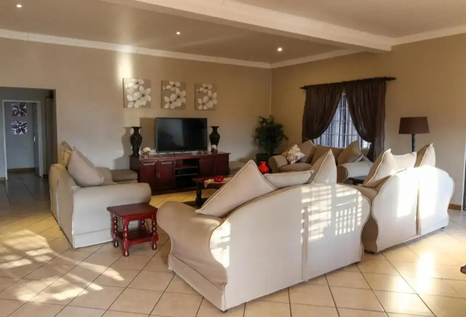 Waterval Self-Catering Holiday Home