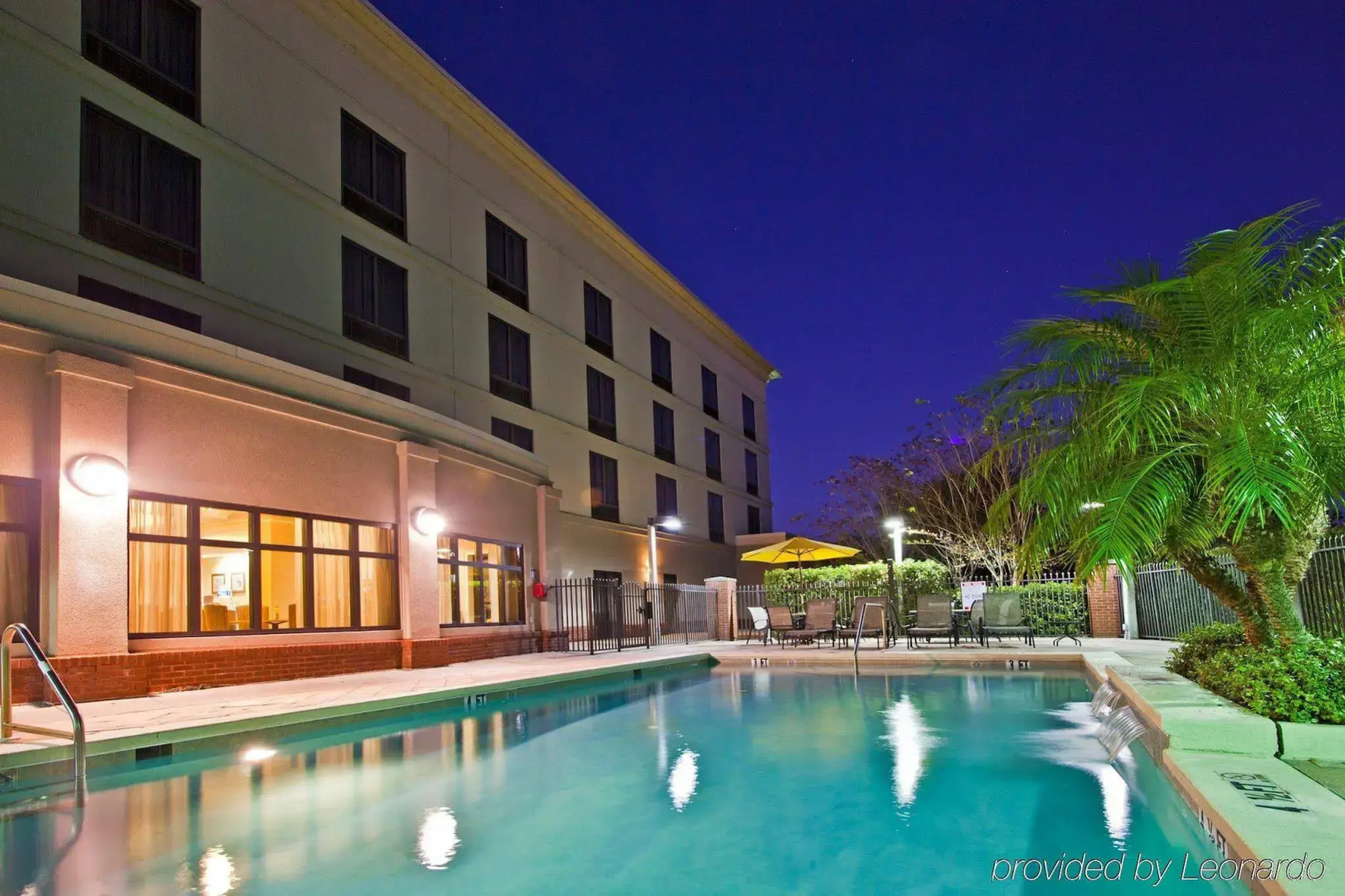 Holiday Inn Express Hotel & Suites Tampa-Anderson Rd/Veteran by IHG
