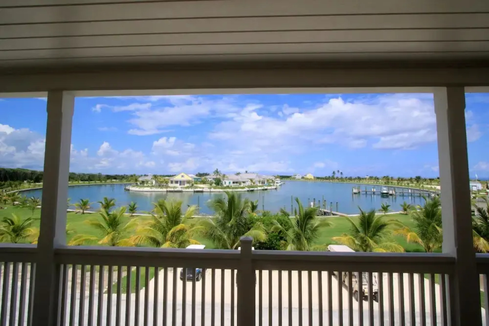 The Sandpiper Inn & Cottages