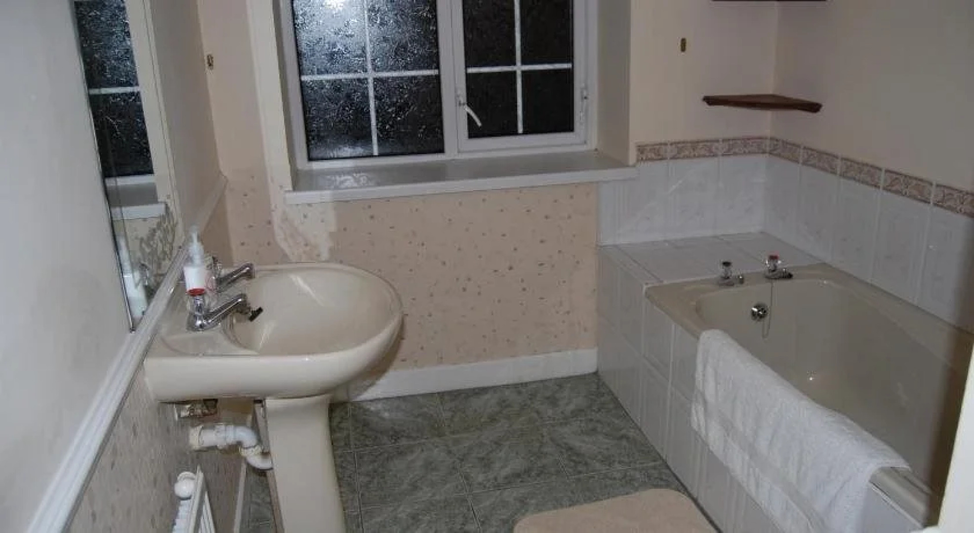 Cosy Cottage with open fire