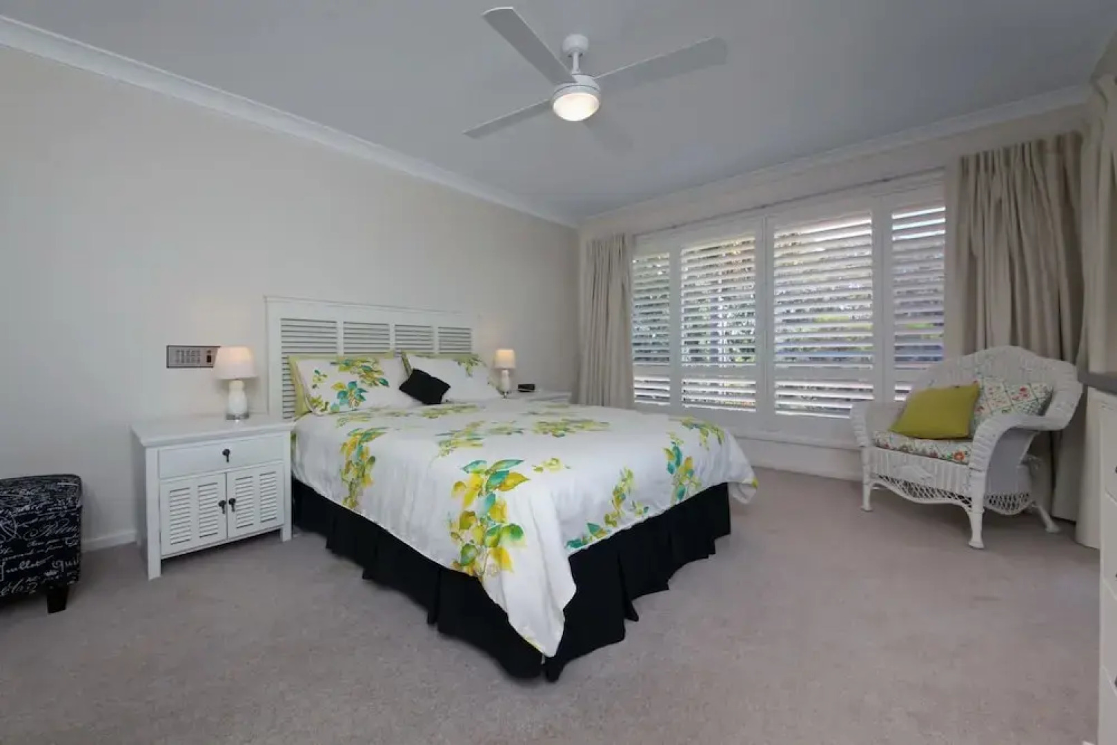 Sandy Point Road, 151