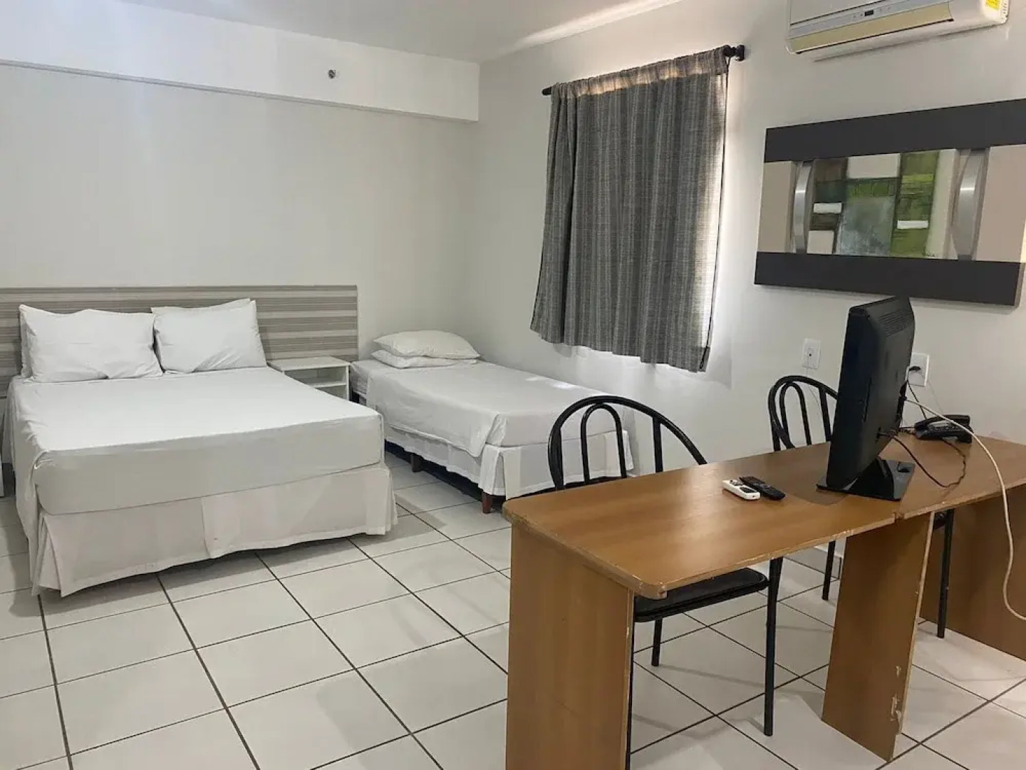 Saint James Palace Hotel