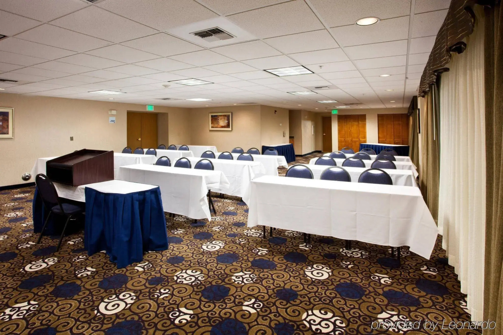 Holiday Inn Express Hotel & Suites SeaTac by IHG