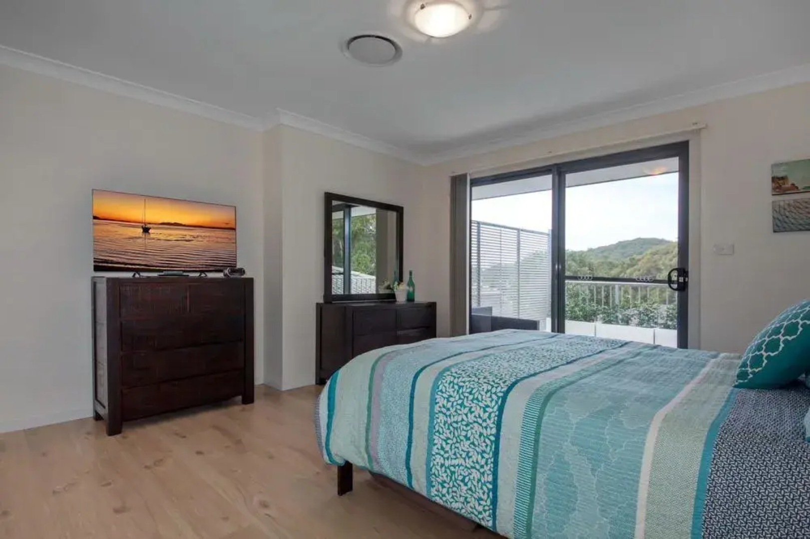 Lagoons Estate, 22 Coventry Place