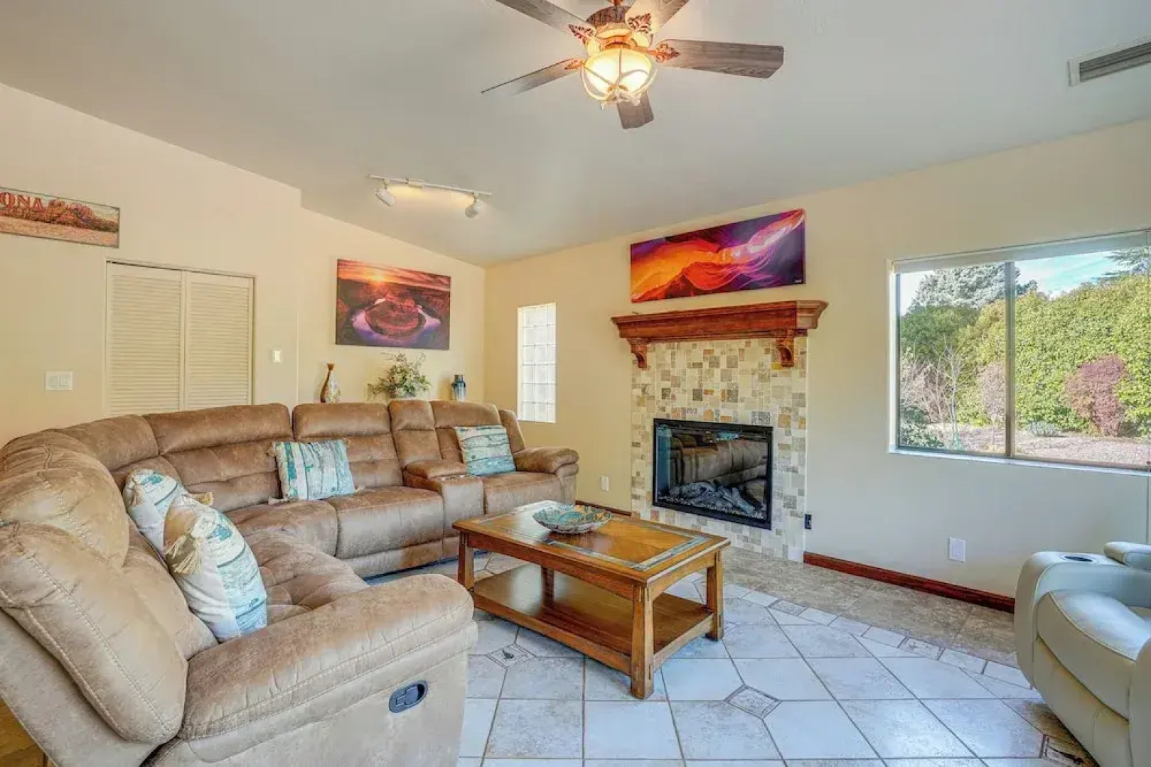 Panoramic Red Rock Views & Hot Tub: Sedona Retreat