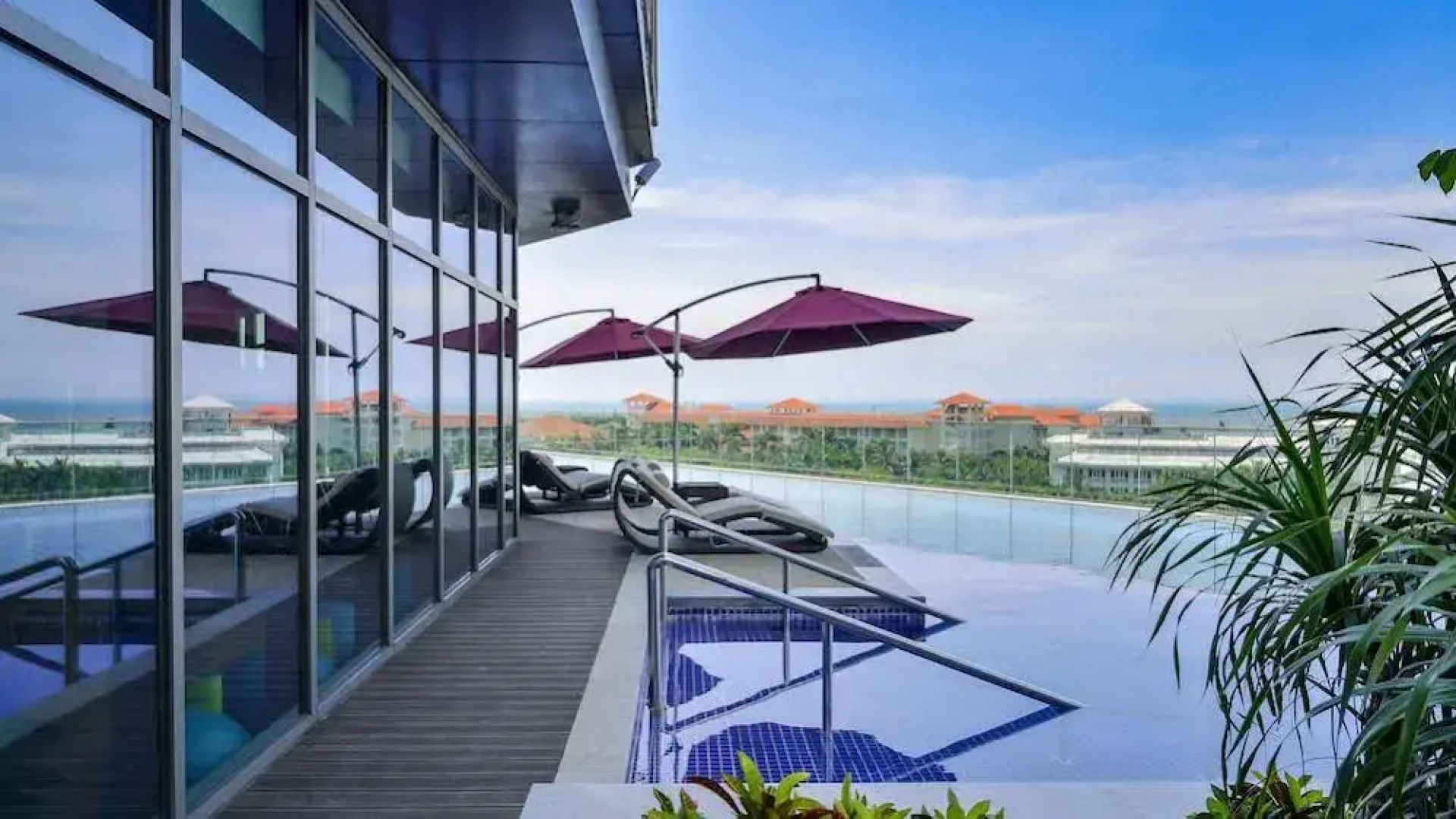 Holiday Inn Haikou West Coast