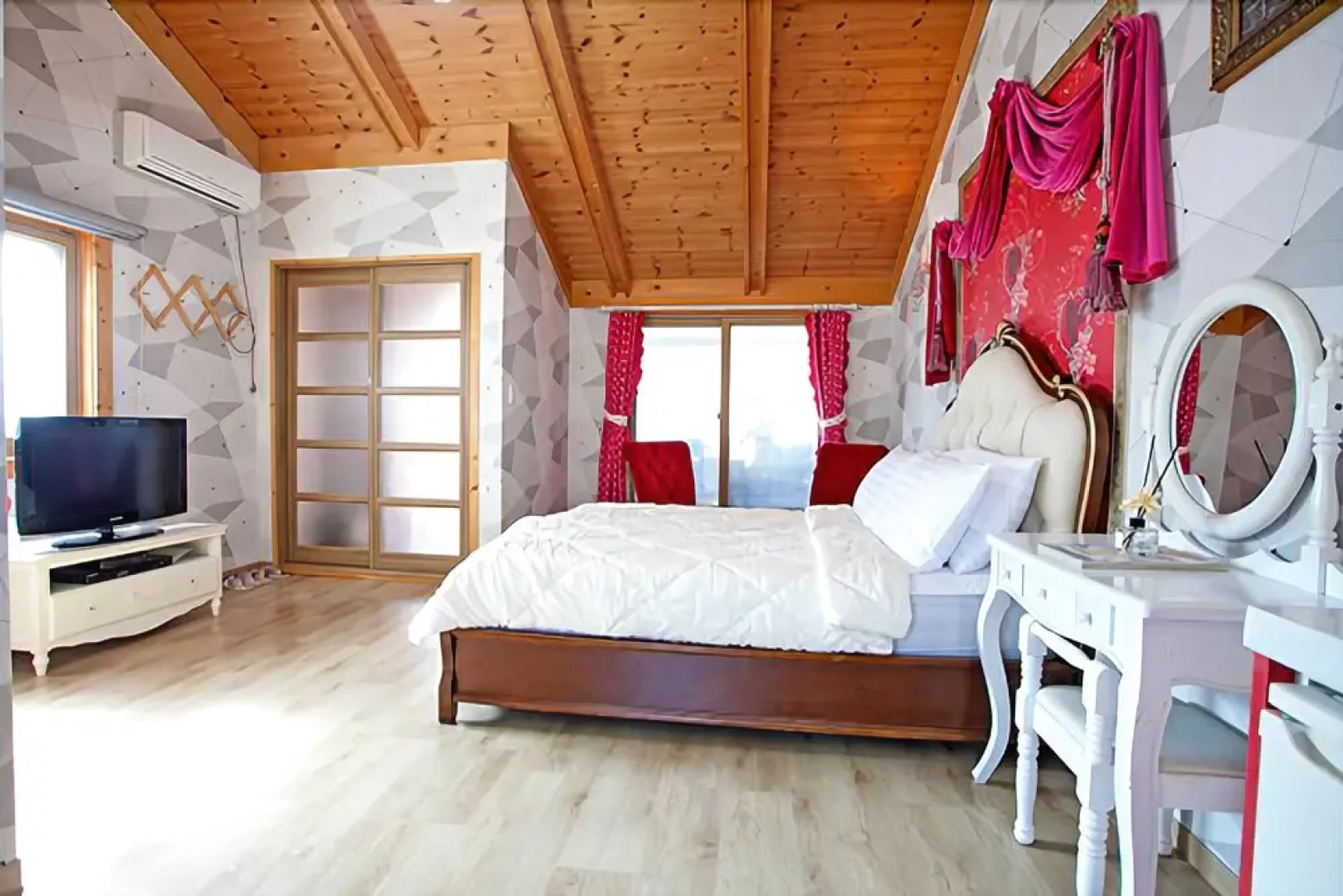 Yangpyeong Sigyekkot Pension