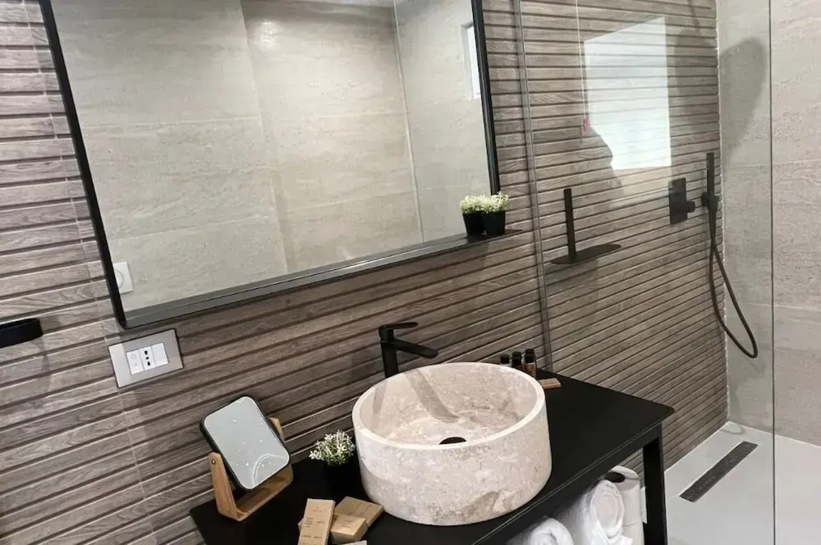 Luxury Rooftop Suites by Blumont