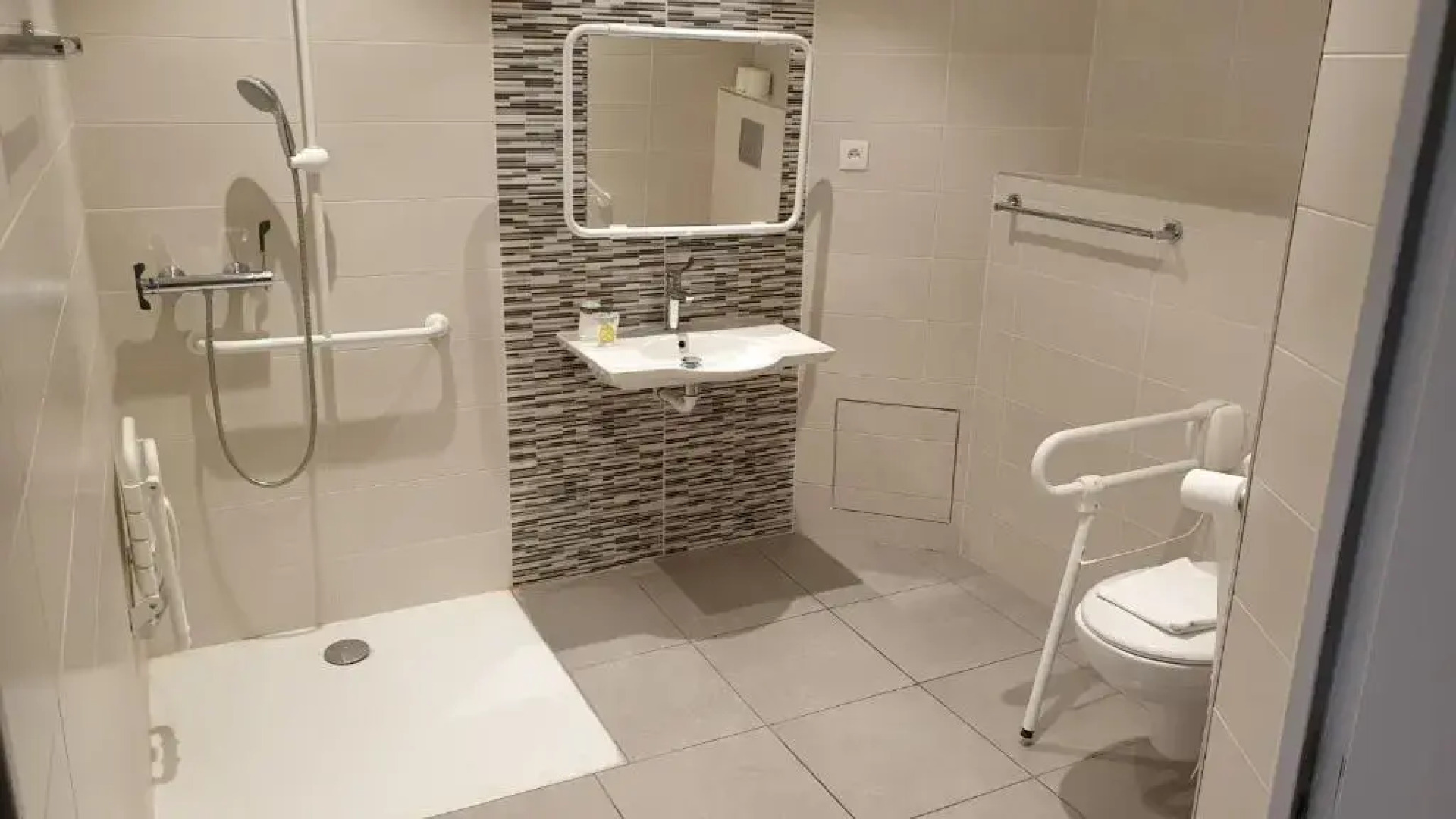 Hotellerie Saint Yves