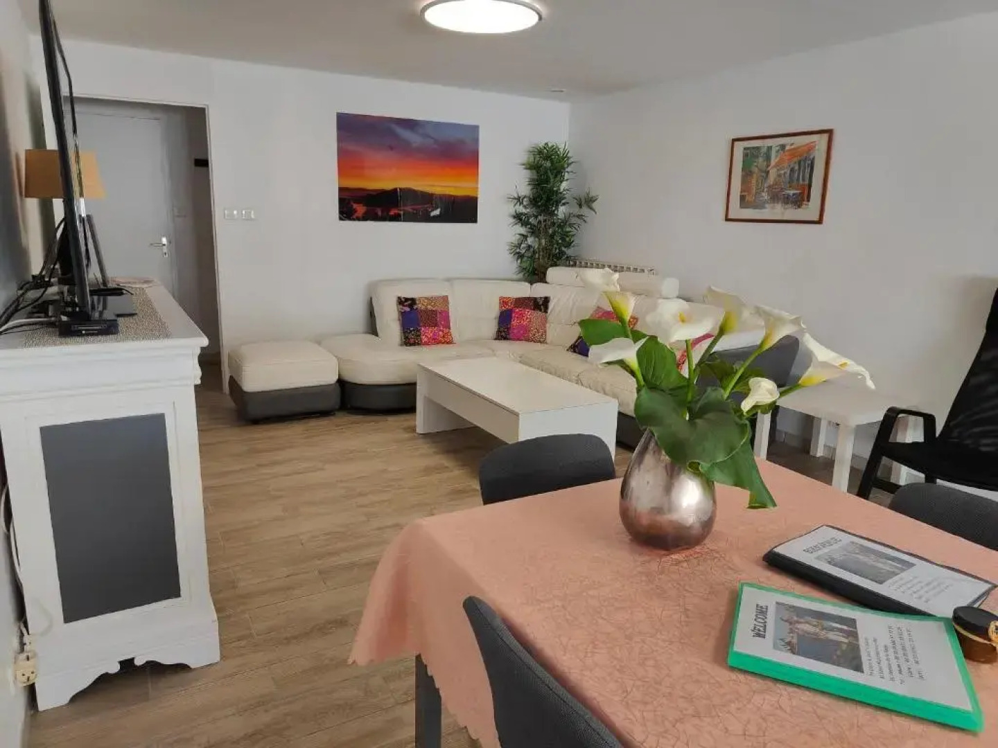 Studio hyper équipé à 150m d'une plage de sable fin grande terrasse presqu'île de charme