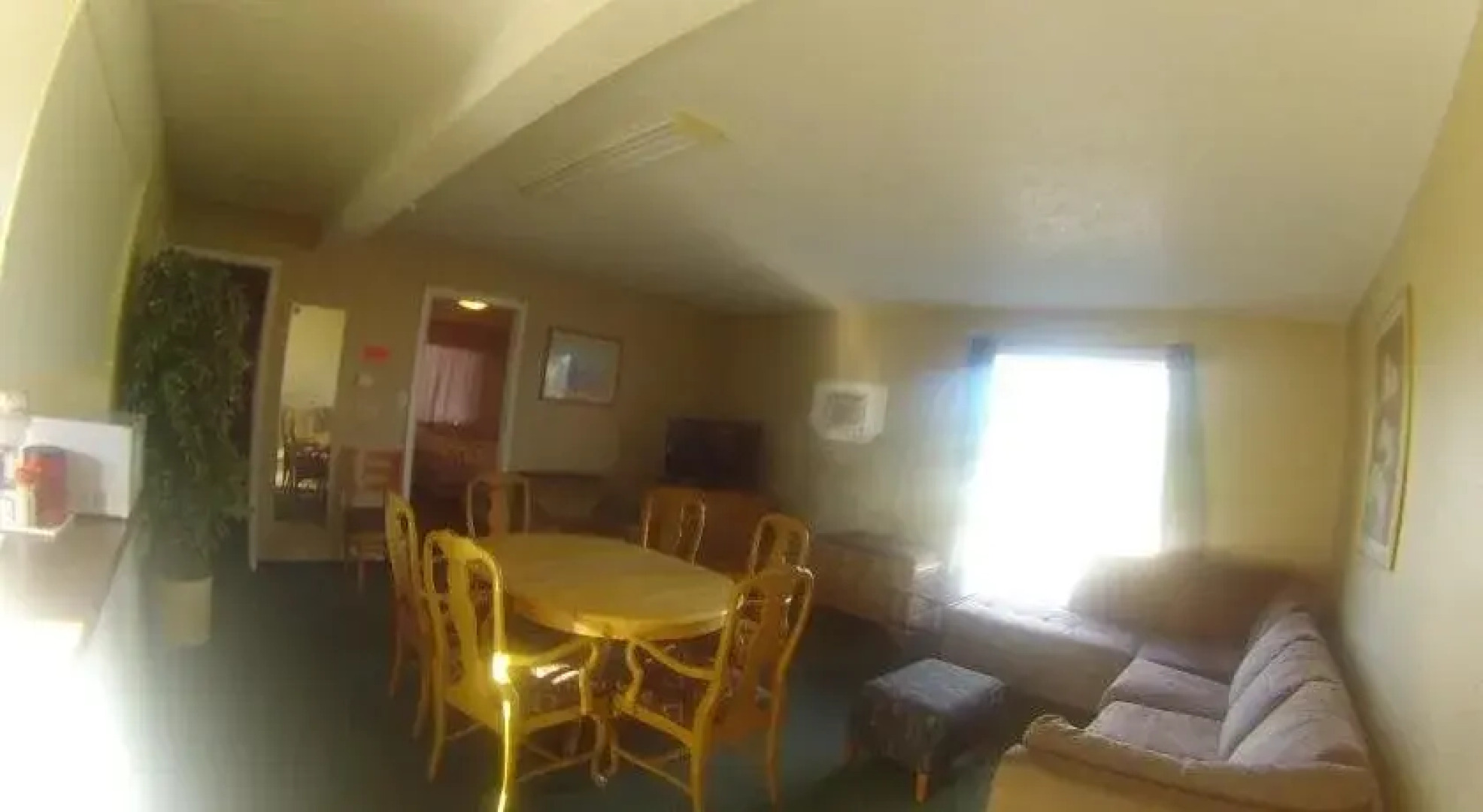 Outpost Motel & Kitchenette Suites