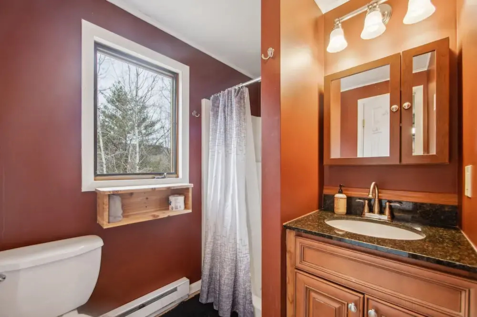 Freebern 18B - Renovated one-of-a-kind with Adirondack style 3 Bedroom Townhouse by The Summit at Gore Mountain