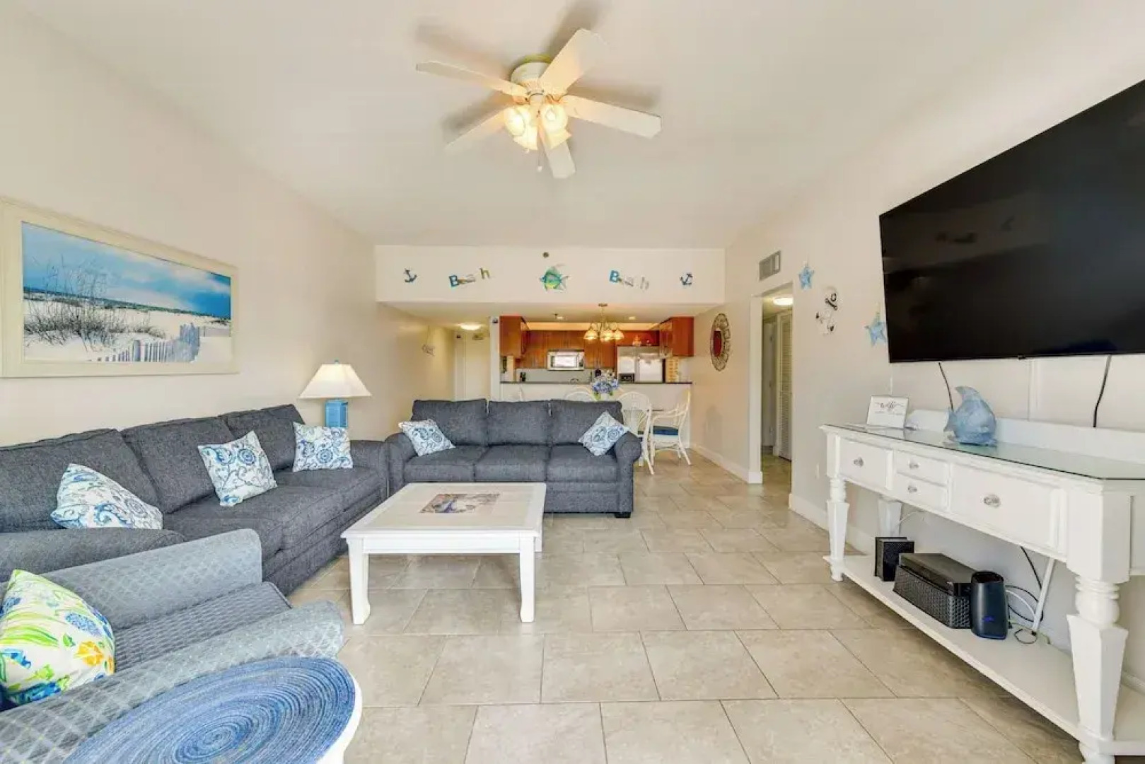 Condo w/ Gulf View! Walk to Redington Beach