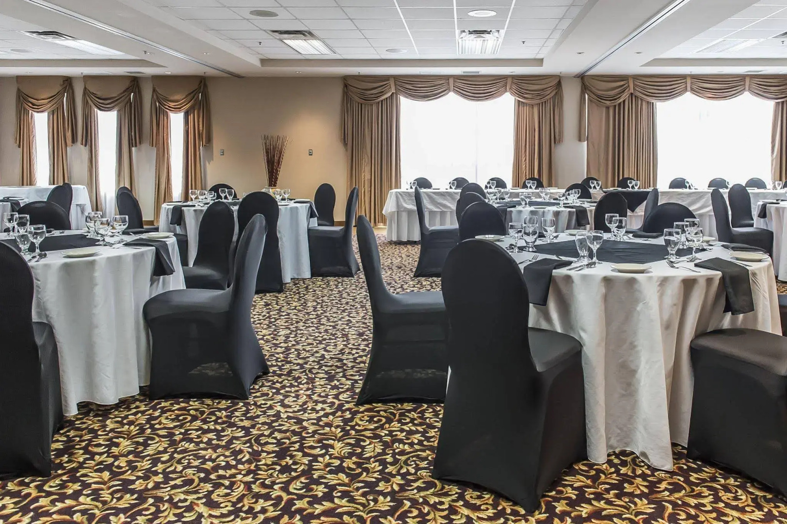 Quality Inn & Suites Gatineau