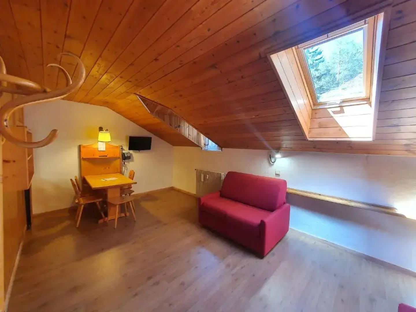 MONOLOCALE Villaggio TuristCONDOMINIO PLONER