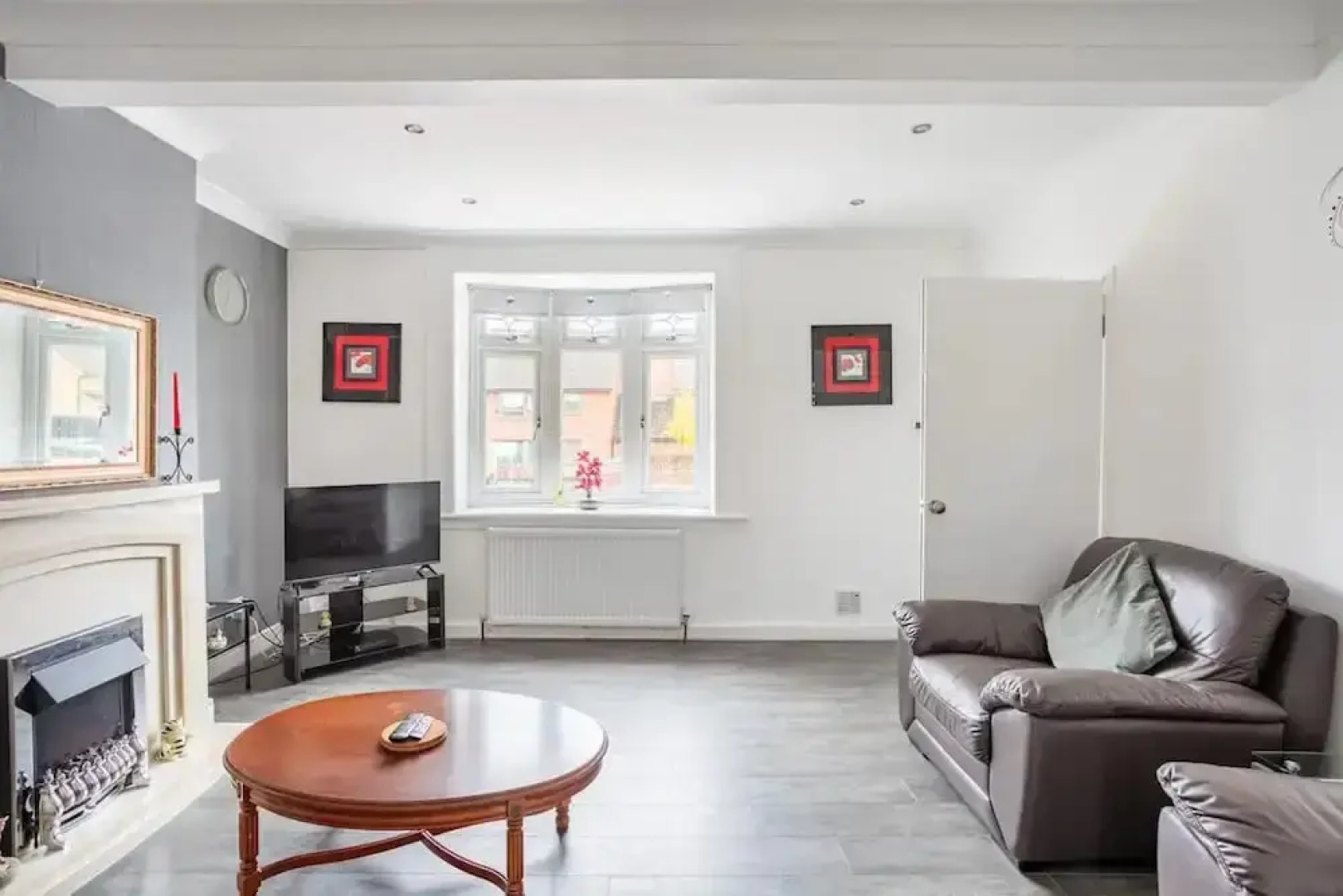 Captivating 2-bed House in Hamilton With Jacuzzi