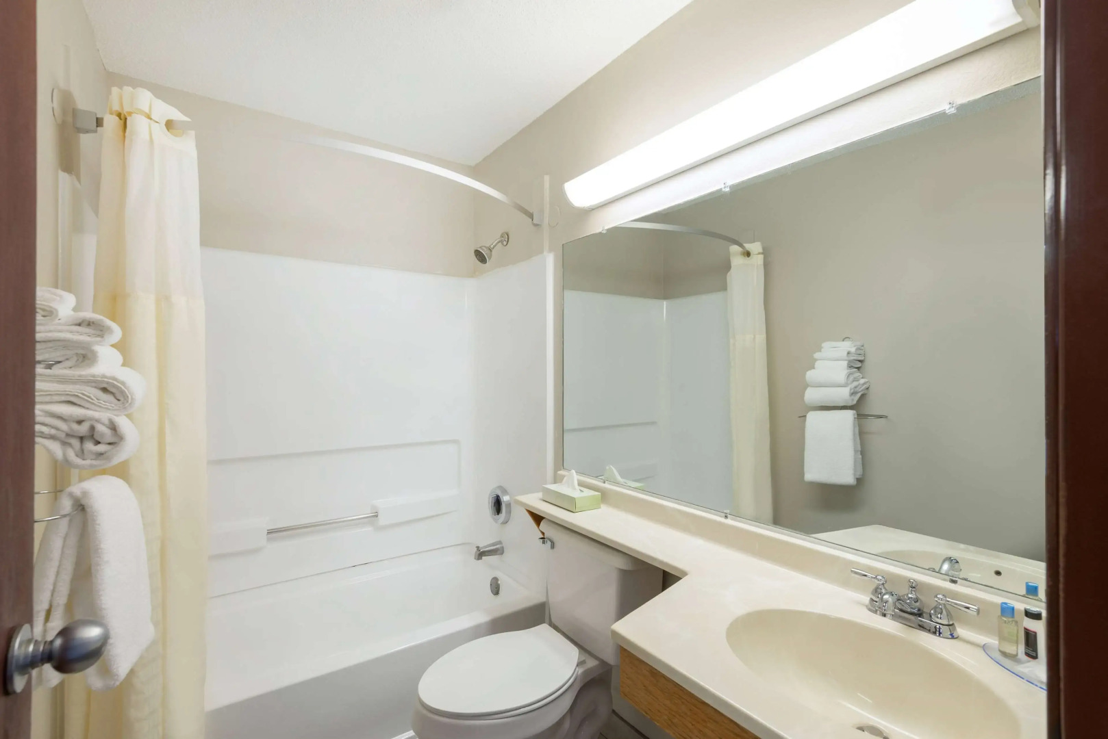 Days Inn by Wyndham Somerset PA I-70 I-76