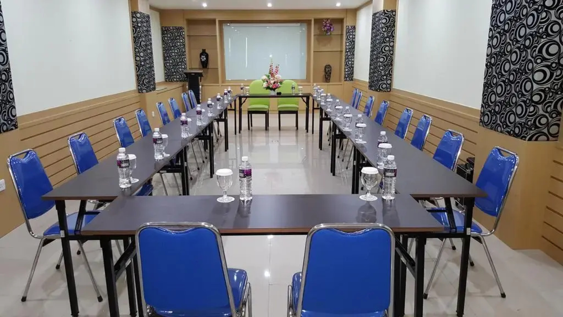 OYO 666 D' Grande Hotel Batam