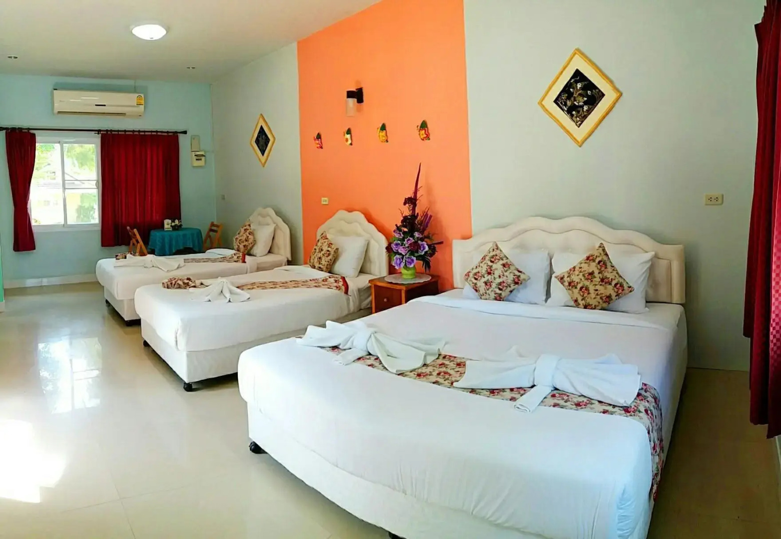 Tanaosri & Creekside Resort