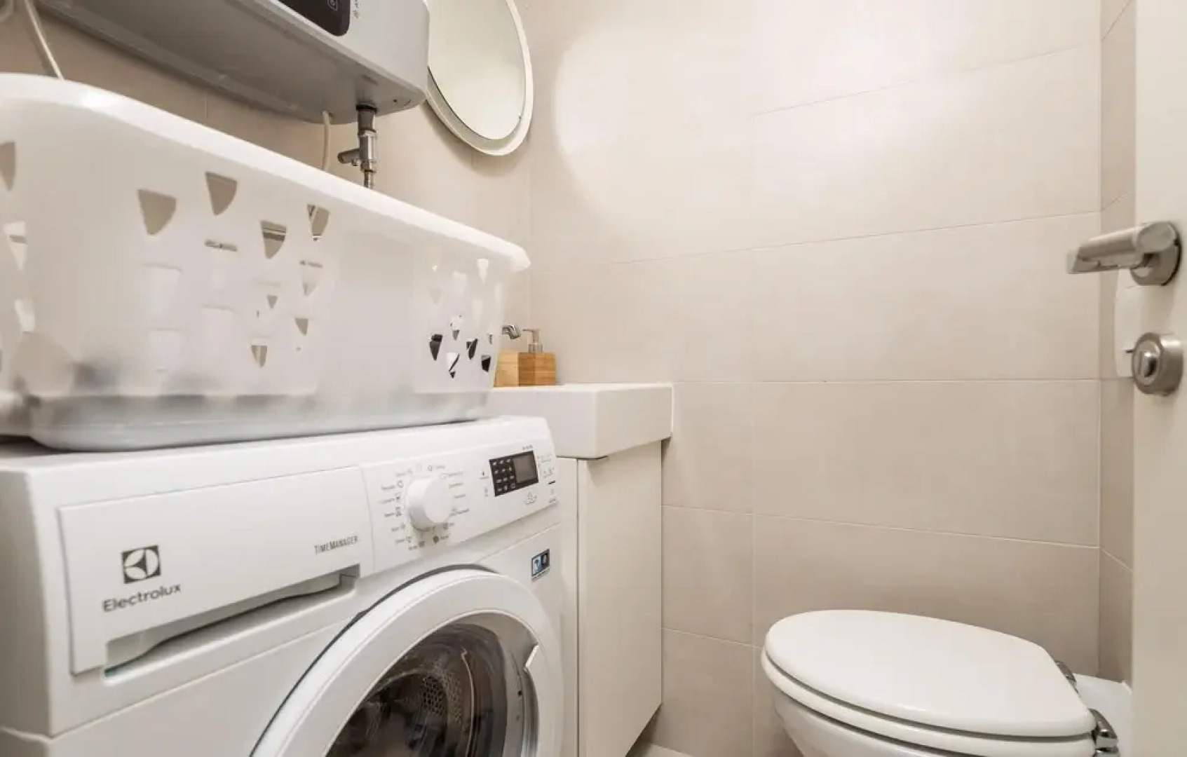 Beautiful Home in Lukovo Sugarje With Wifi and 2 Bedrooms