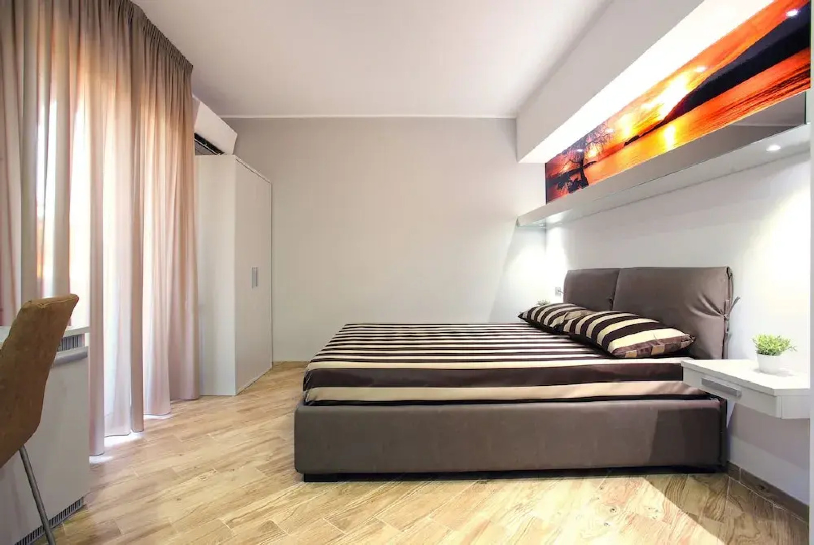 Starry Sky Charming House