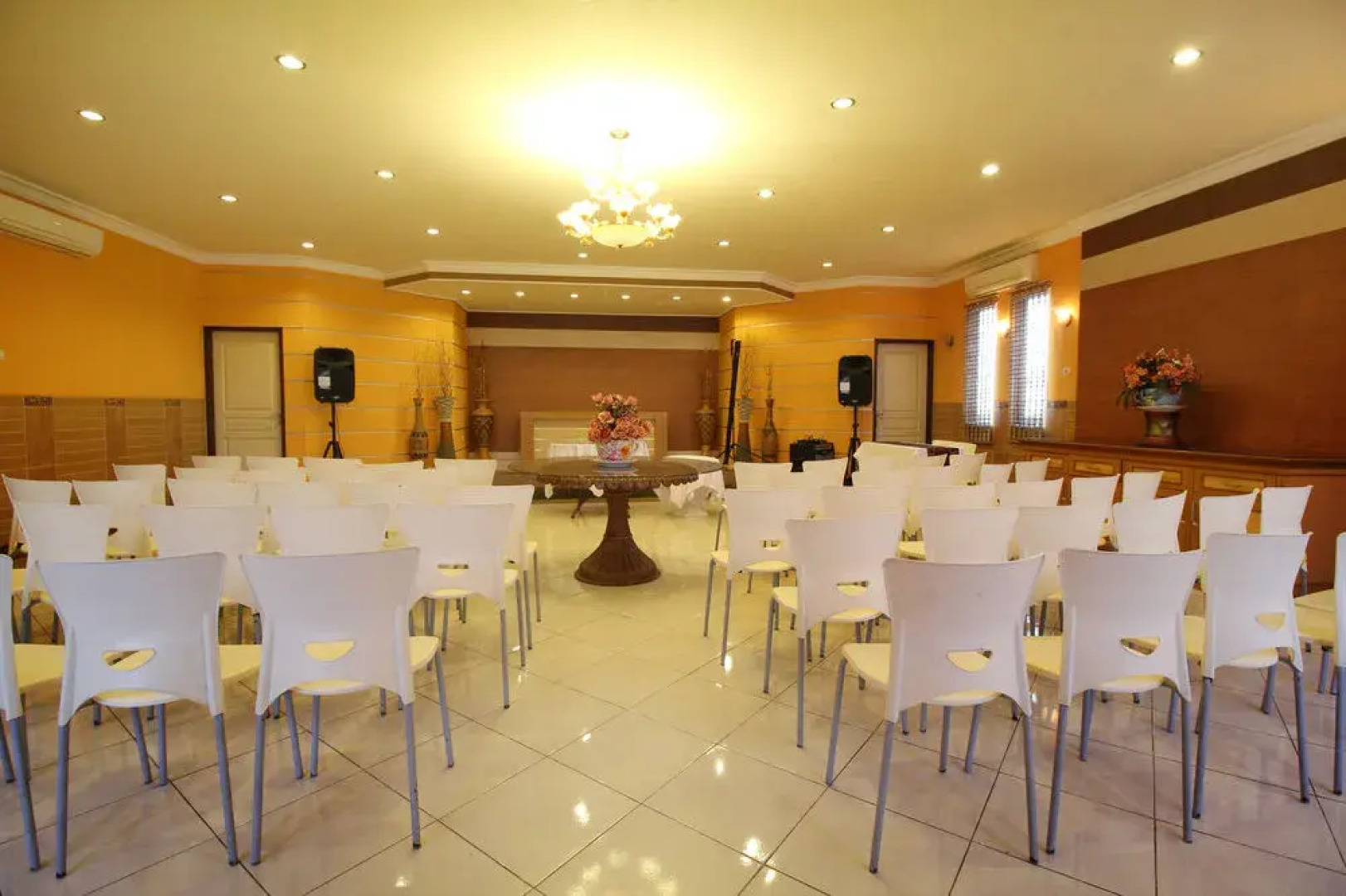 Airy Alun Alun Mastrip 56 Blitar