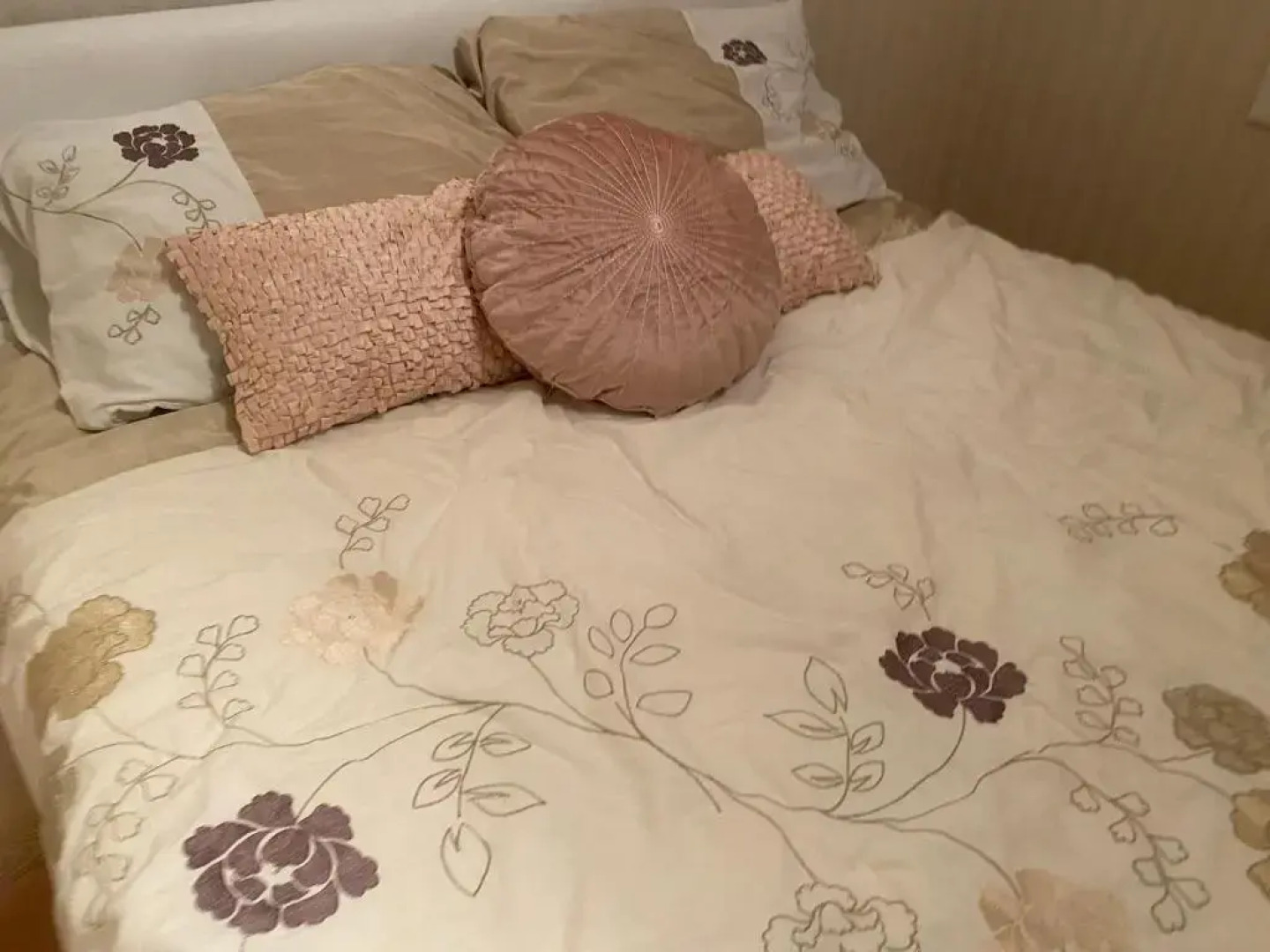 Impeccable 3- Bedroom House in Kirkcaldy