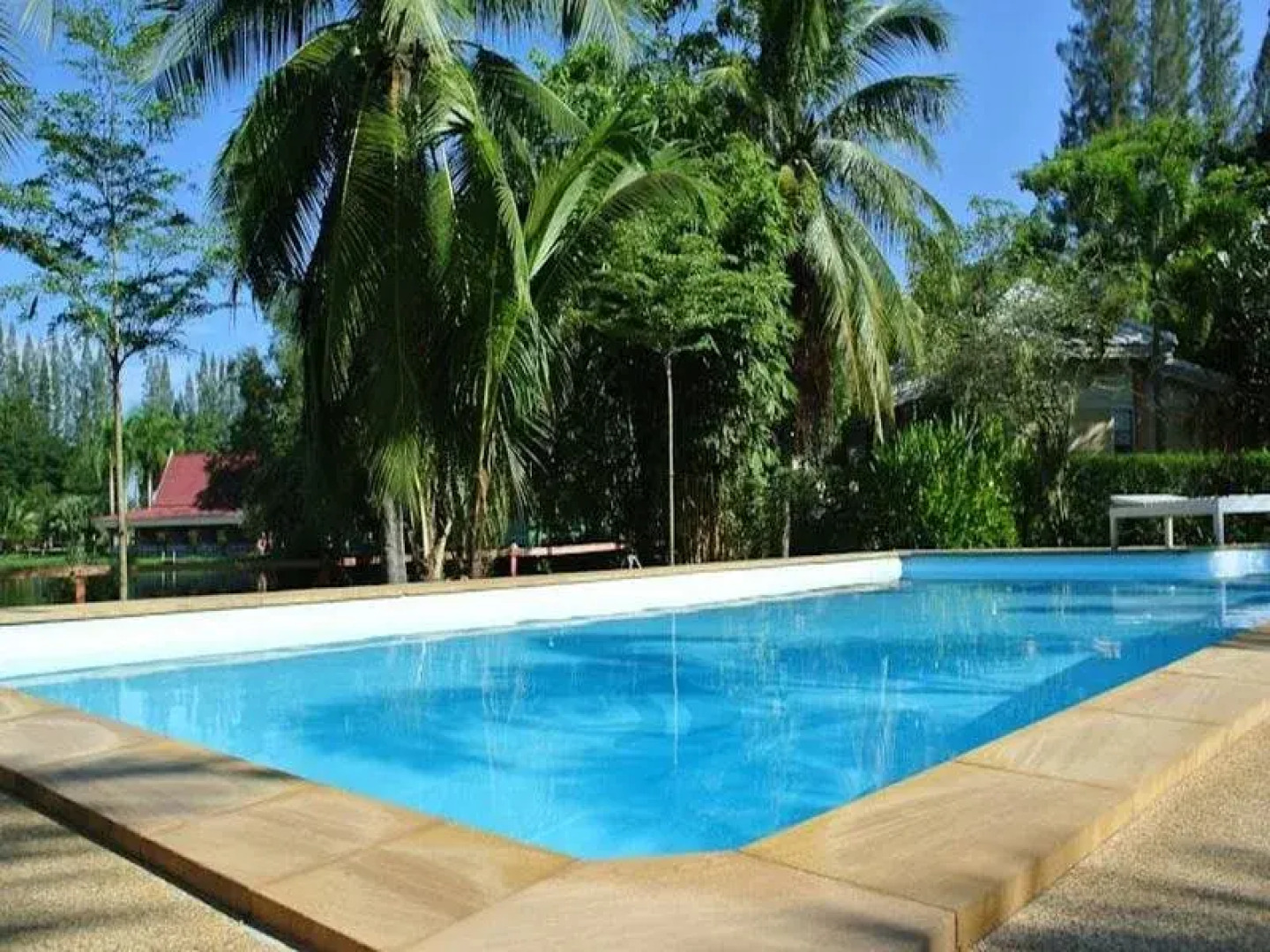 Cha-am Fishing Inn and Resort