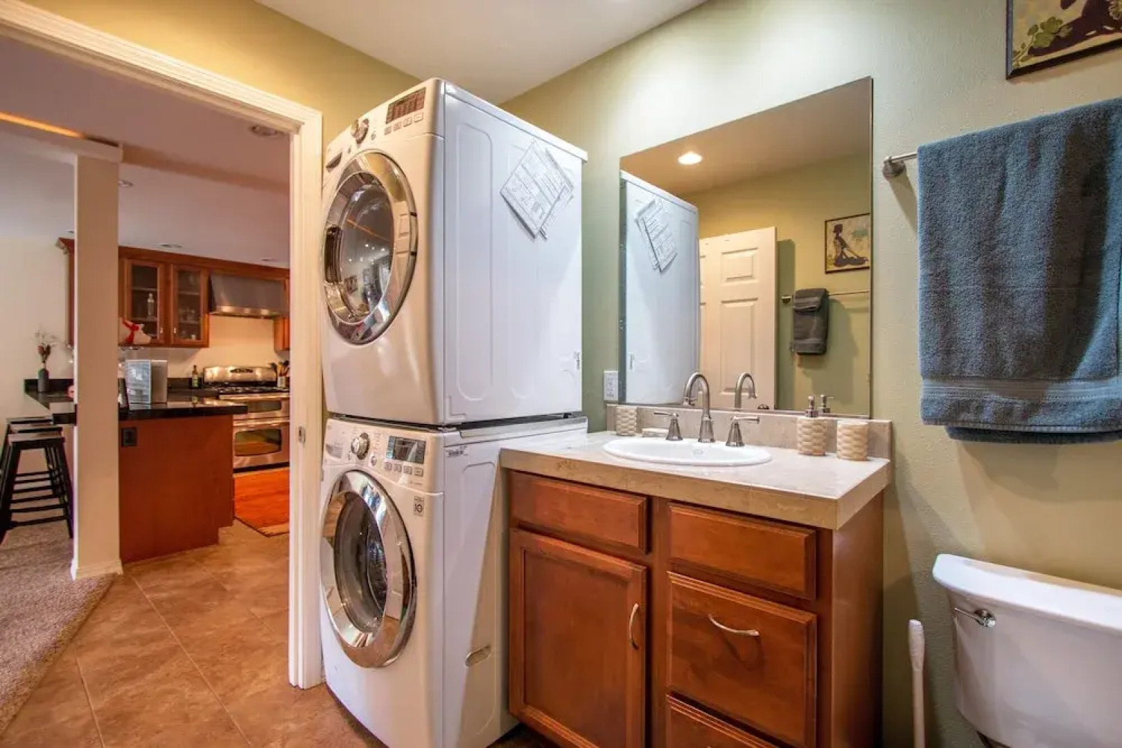 Northern Daylights 1 Bedroom Home by RedAwning