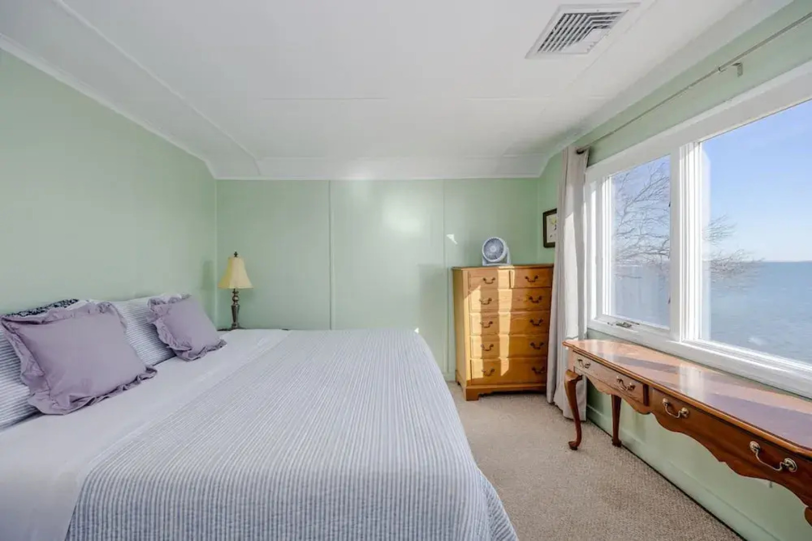 Beachfront Retreat - 5BR Home With Stunning Views