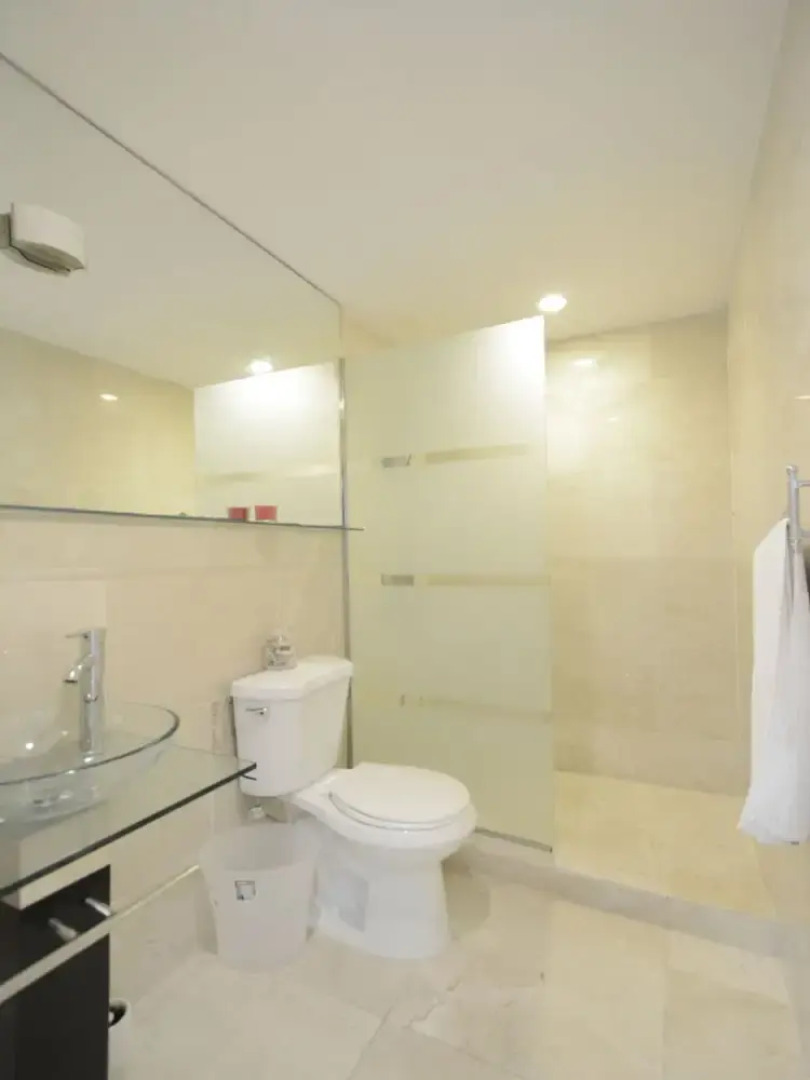 Lincoln Road Apartments