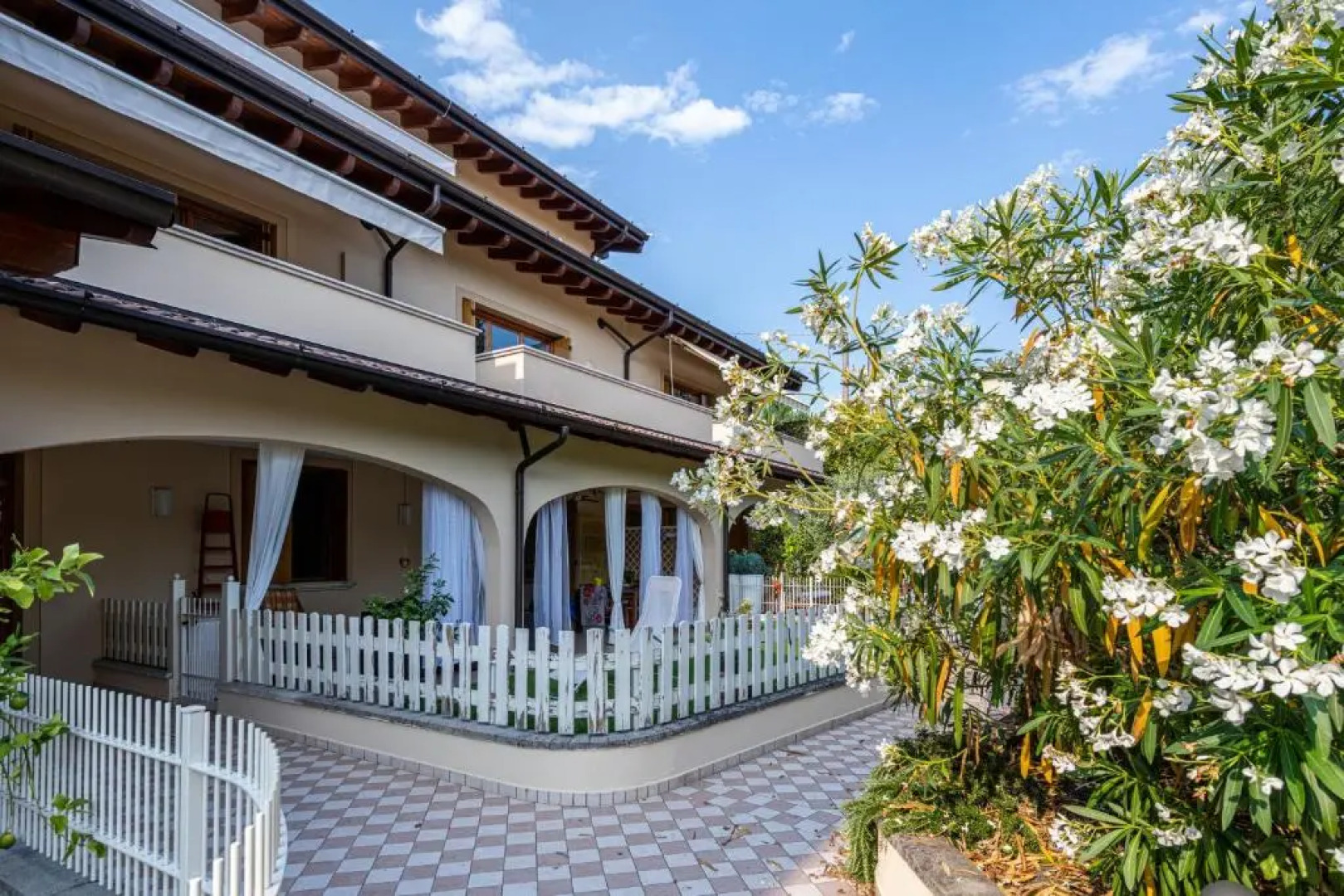 Kastel's house