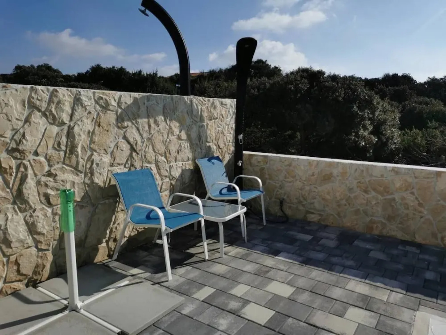 Luxurious 2-bed Appartment in Mandre With Pool