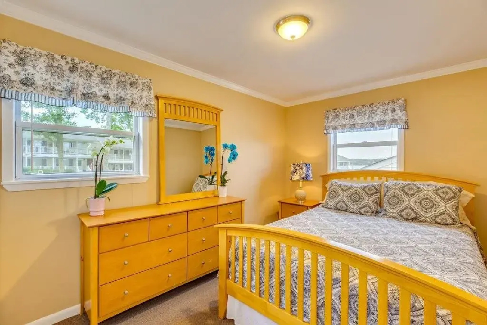 Colonial Shores Resort