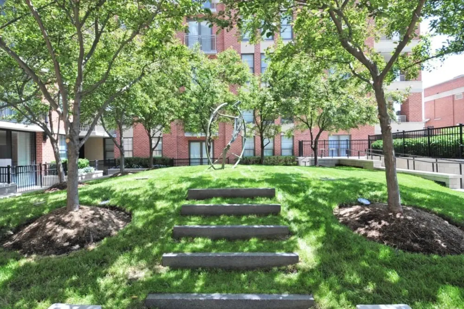 Global Luxury Suites at Harbor East