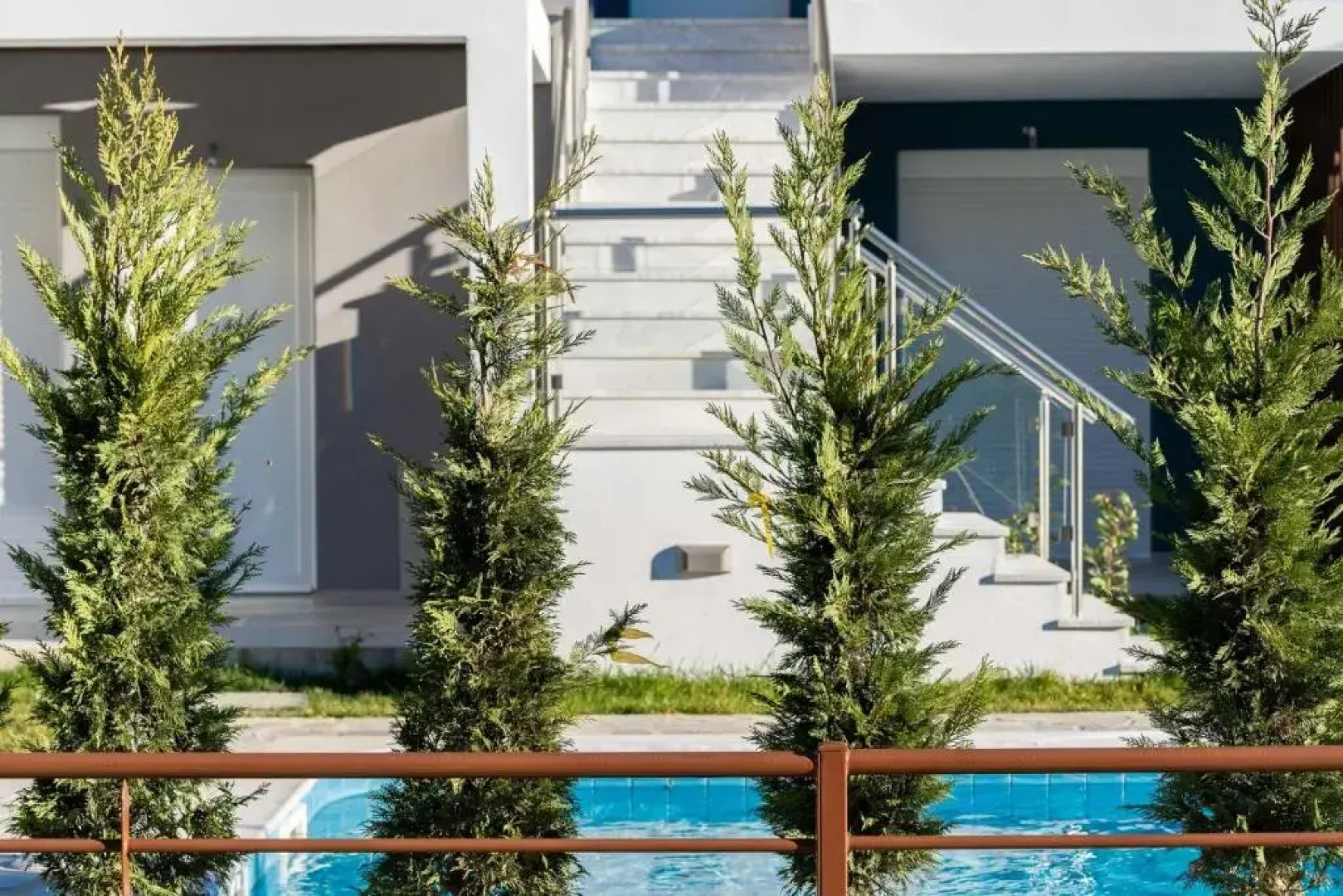 Ofrynio Luxury Apartment & Pool