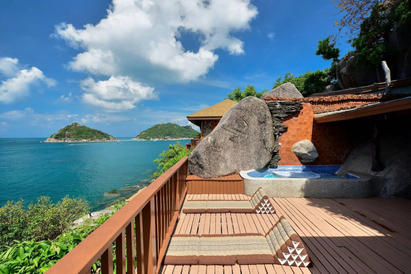 Dusit Buncha Koh Tao by Riya Group