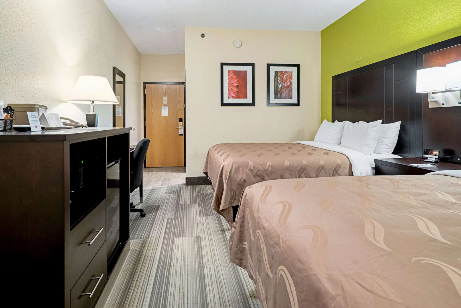 Quality Inn & Suites Robbinsville