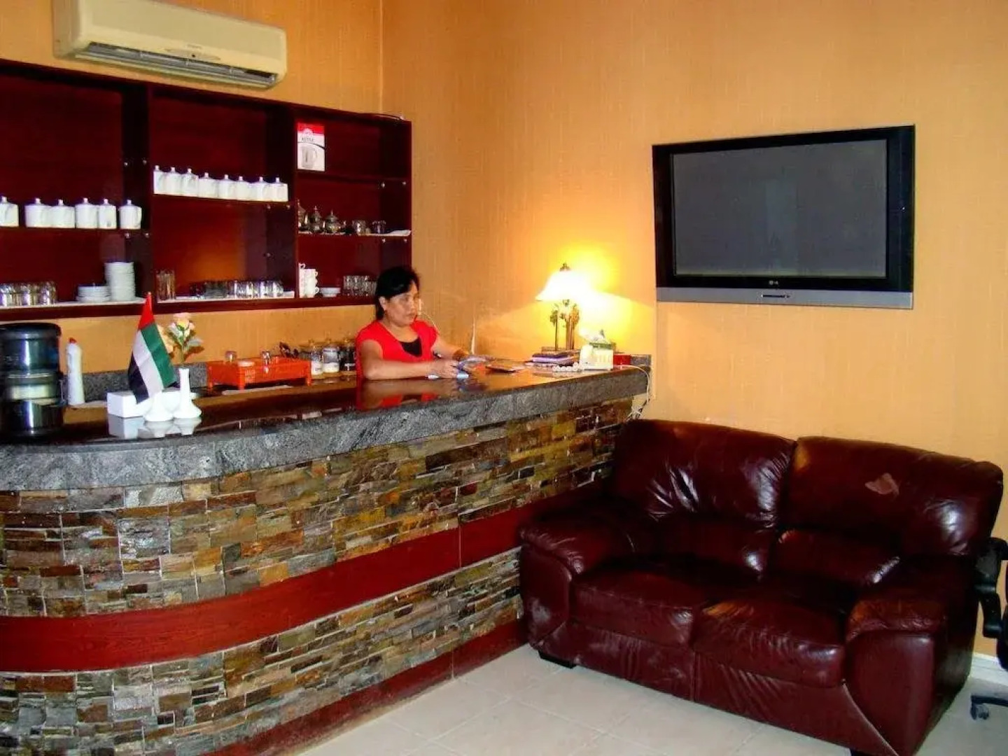 Queen Inn Hotel Apartments