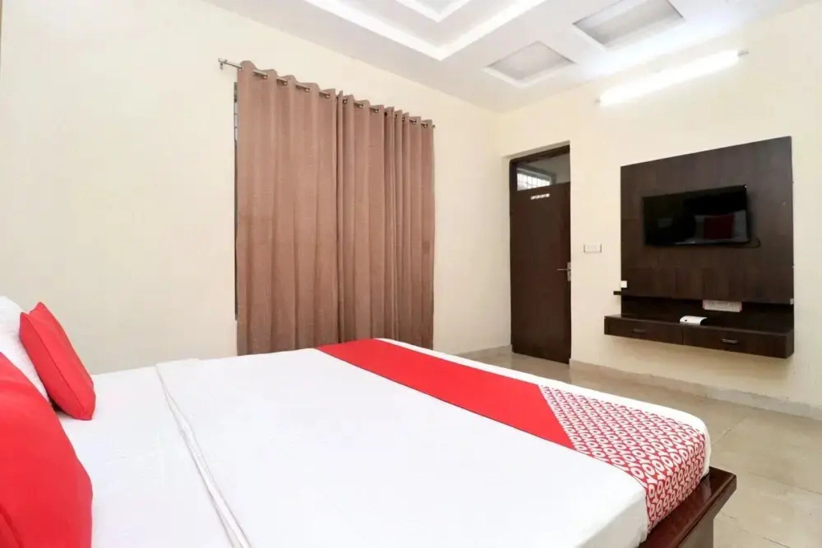 Samrat Regency By OYO Rooms