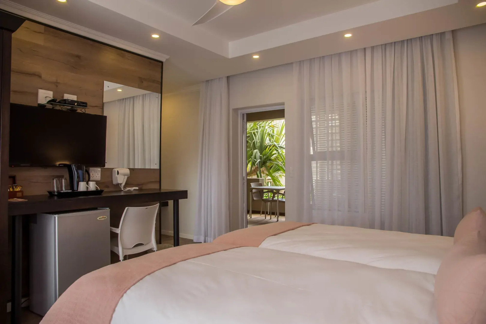 Sea Breeze Guesthouse