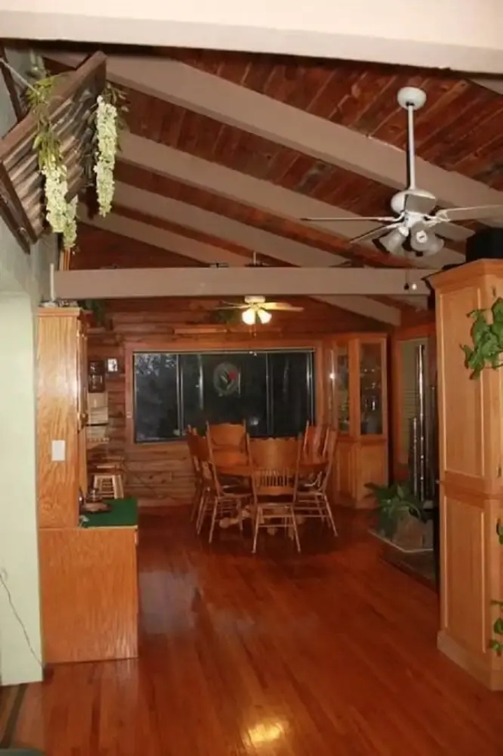 Beaver Lake Heavenly Hideaway B&B