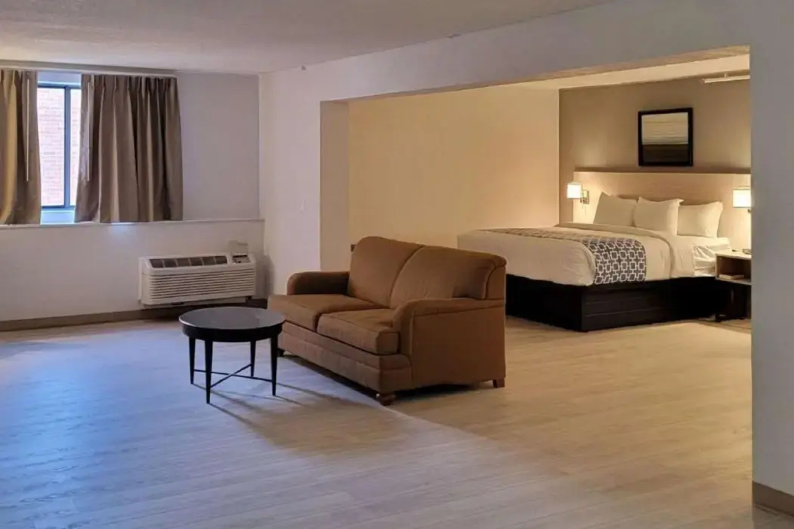 Suburban Studios, Kearney