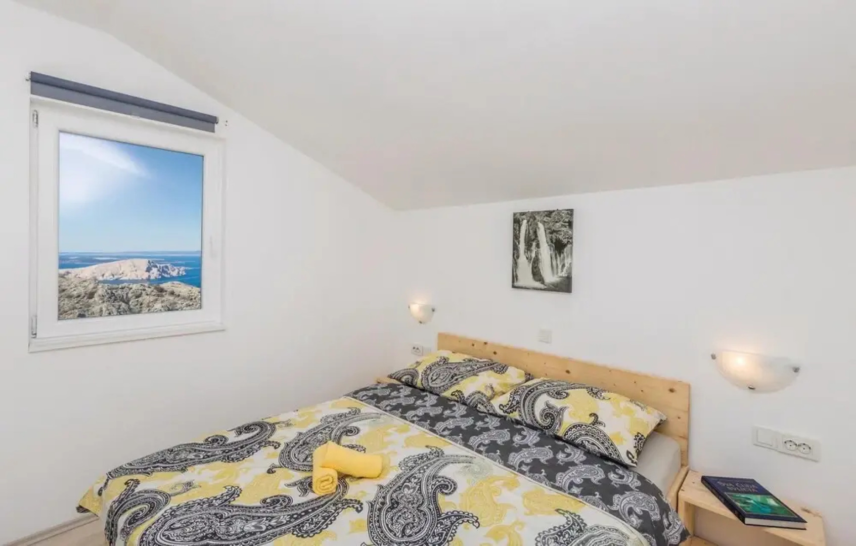 Nice Home in Lukovo with Hot Tub, WiFi & 4 Bedrooms