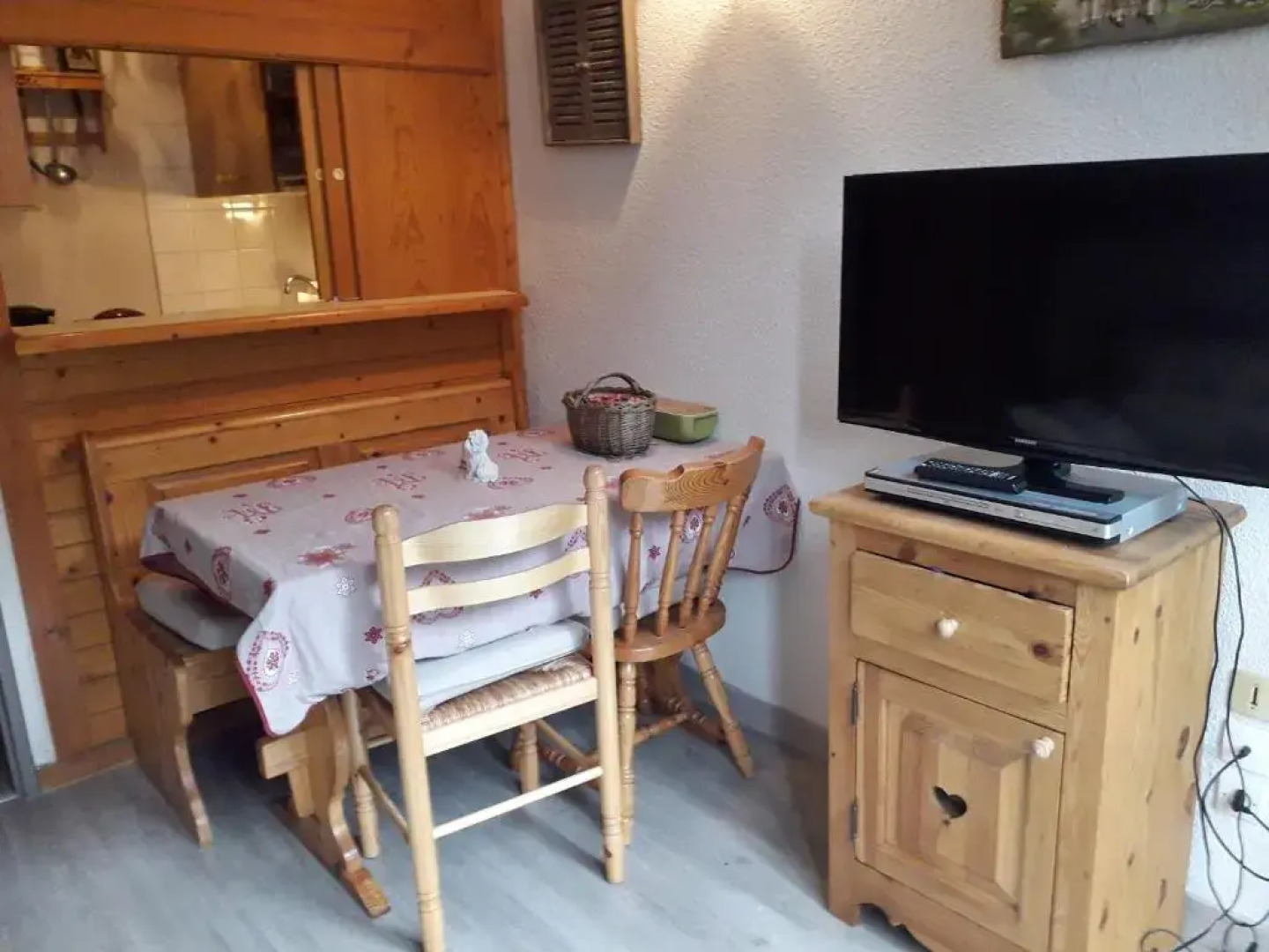 Magnifique studio au pied du télécabine d'Arrondaz et des pistes de ski