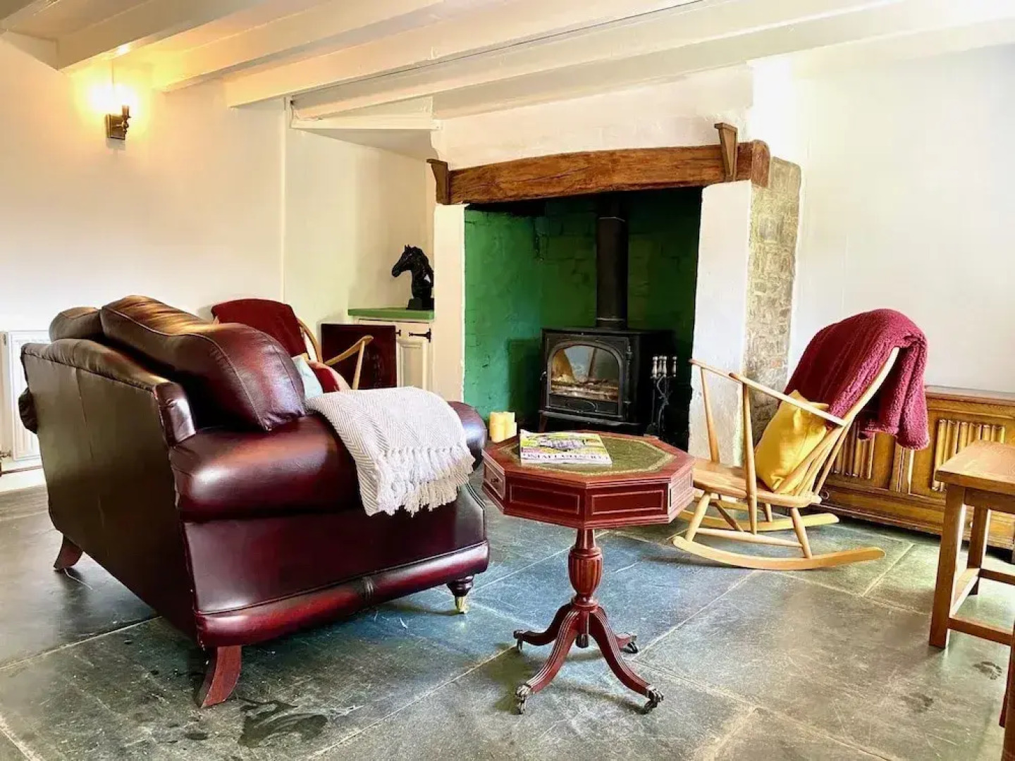 Charming Cottage for 5 Near Dartmoor, Beach, Pub